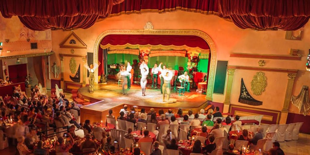 Sevilla flamenco show with food