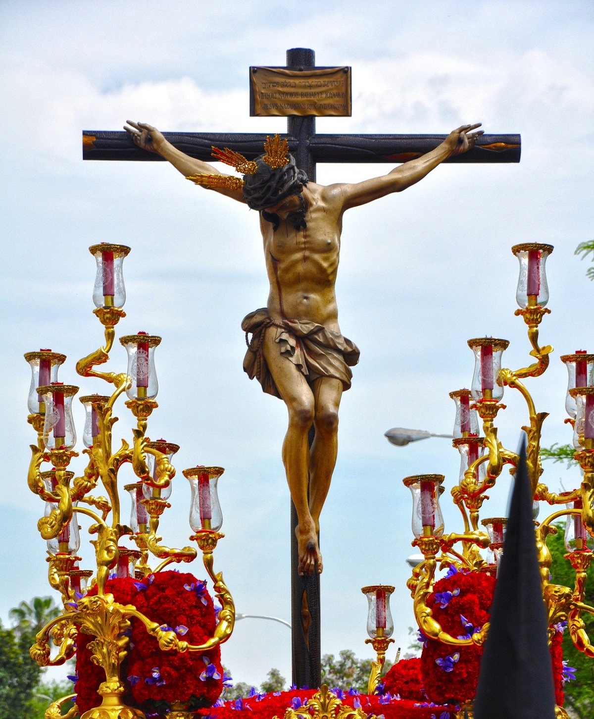 holy week processions in seville