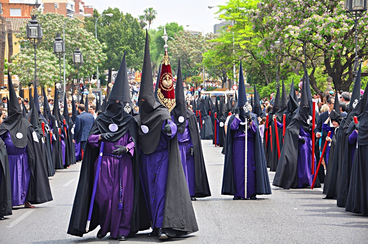 origen de la semana santa de sevilla